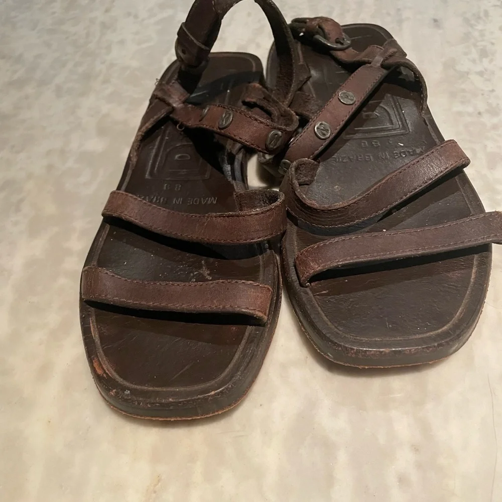 Dkny sandals - Picture 1 of 14